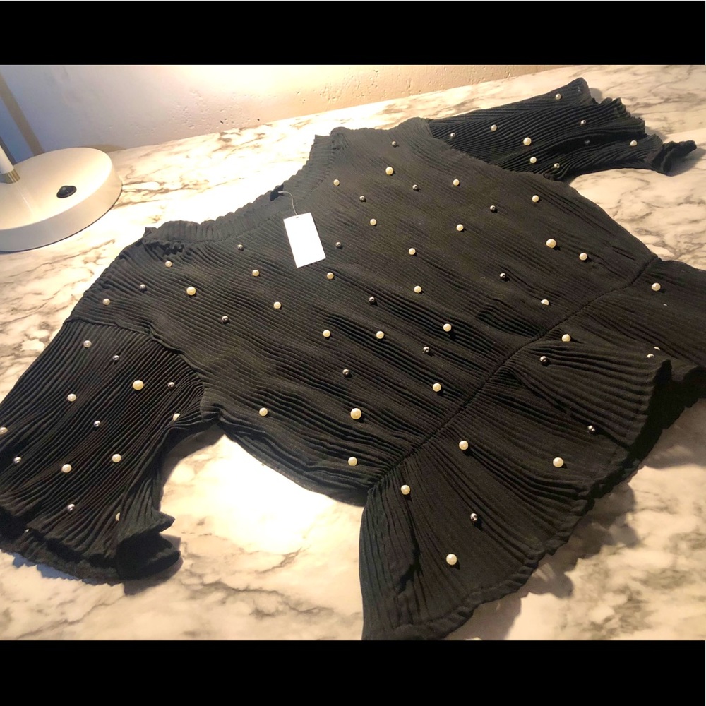 Short-Sleeved Blouse